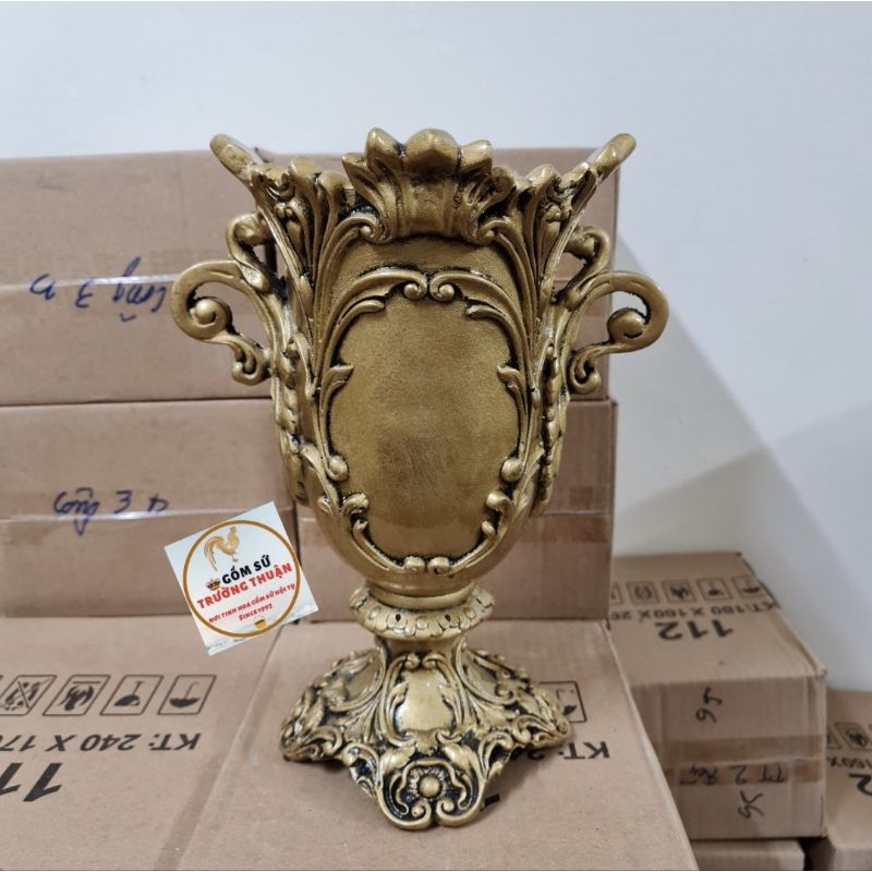 Bình cắm lông công phong thủy chất liệu Composite
