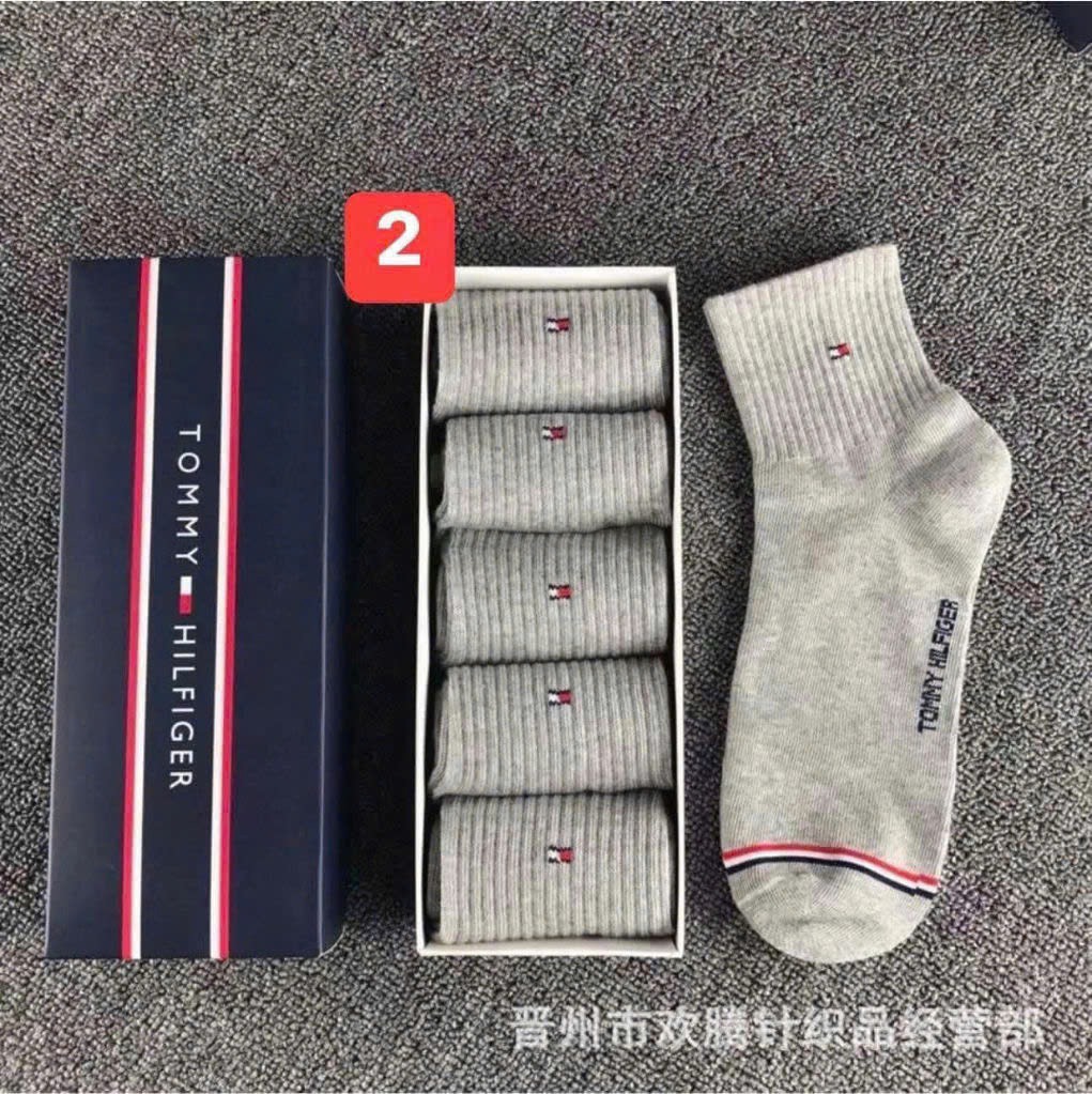 Tất Tomy-R16.2008.25