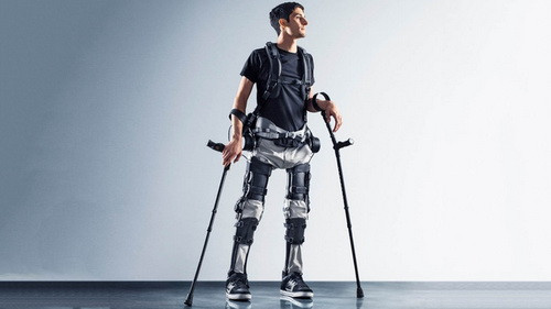 Tập đi lại sau liệt: Lộ trình và những lưu ý