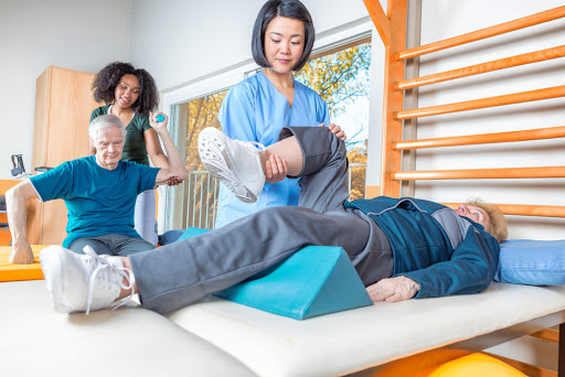 Vai trò của vật lý trị liệu trong phục hồi sau liệt