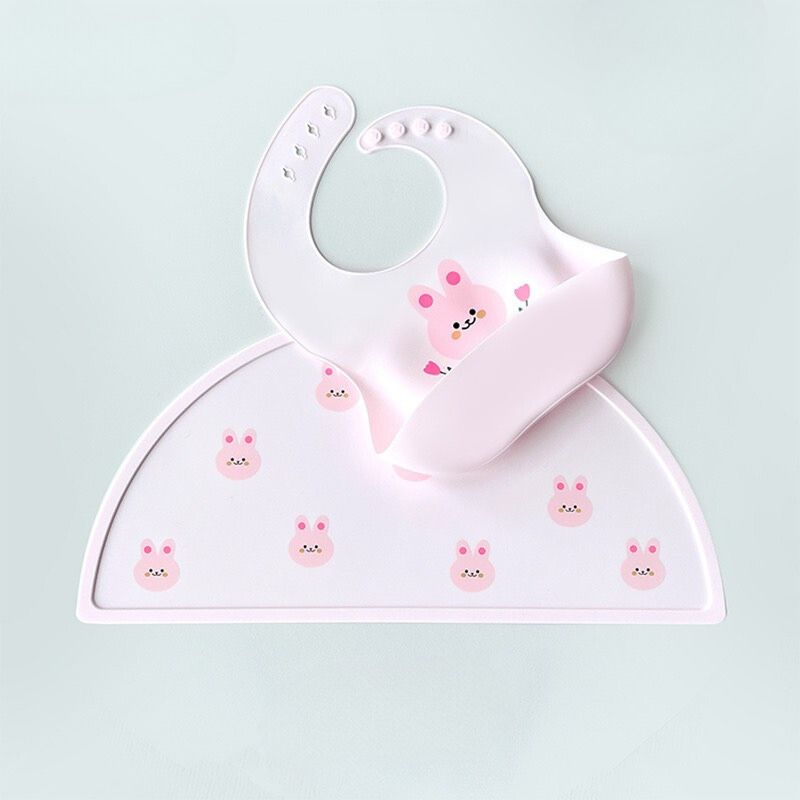 Combo Áo Yếm Kèm Khăn Lót Ăn Dặm Silicone Dành Cho Bé