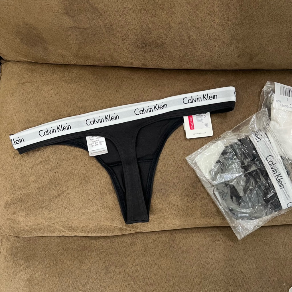 Underwear Calvin Klein Women's Carousel Cotton Thong Fit Black D1617 001