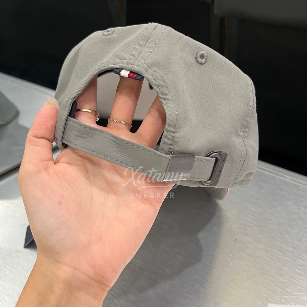 Nón Lưỡi Trai Tommy Hilfiger Logo Patch Baseball Cap Grey XM04779 971