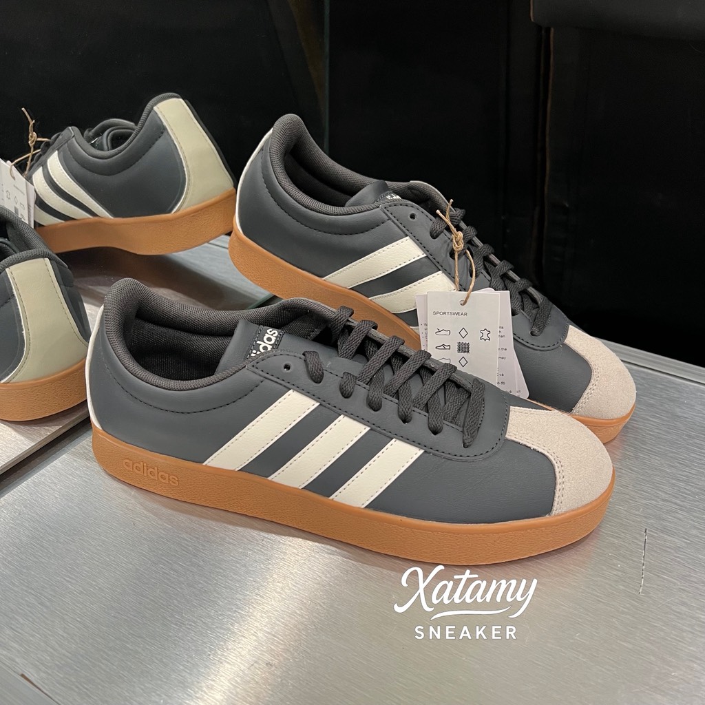 VL COURT Base Core Black JS4115