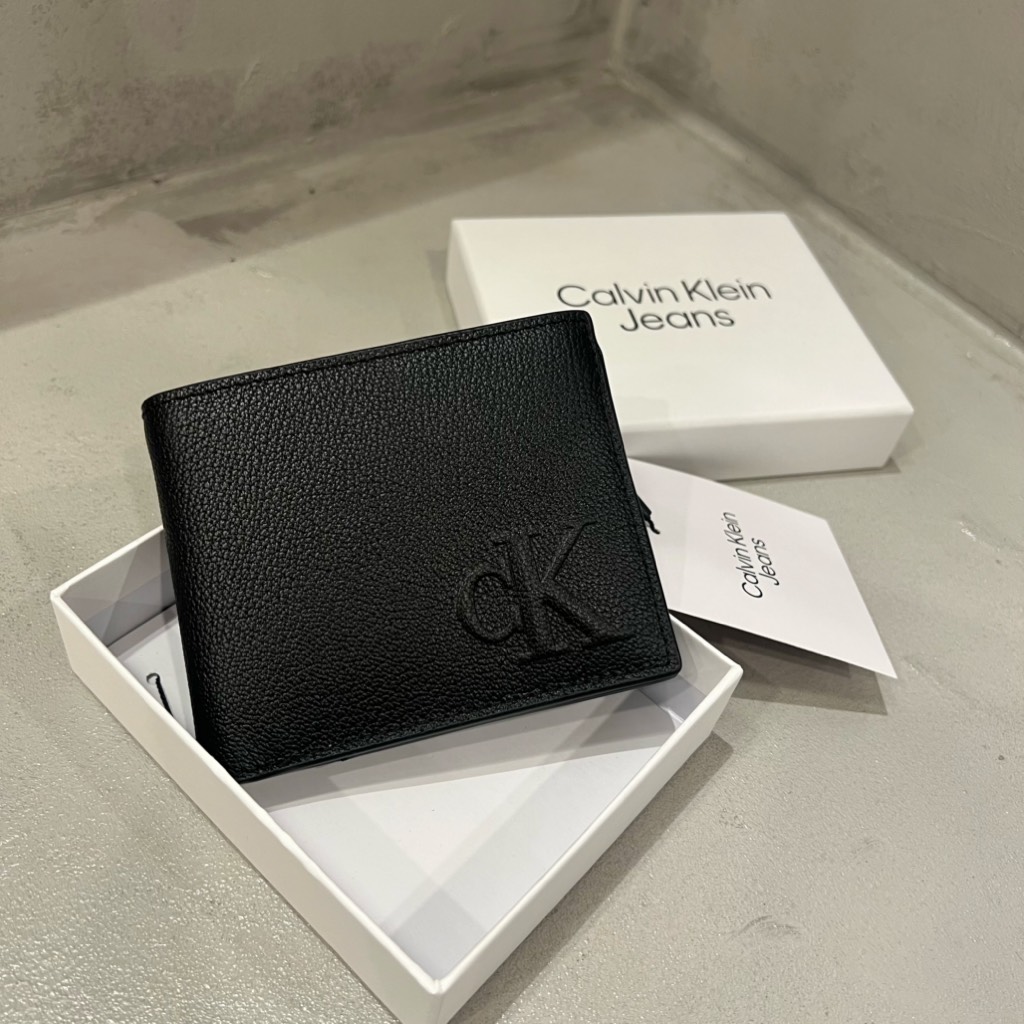 Ví Calvin Klein Sculpted Impression Bifold Wallet Logo Black 4G1016G 001