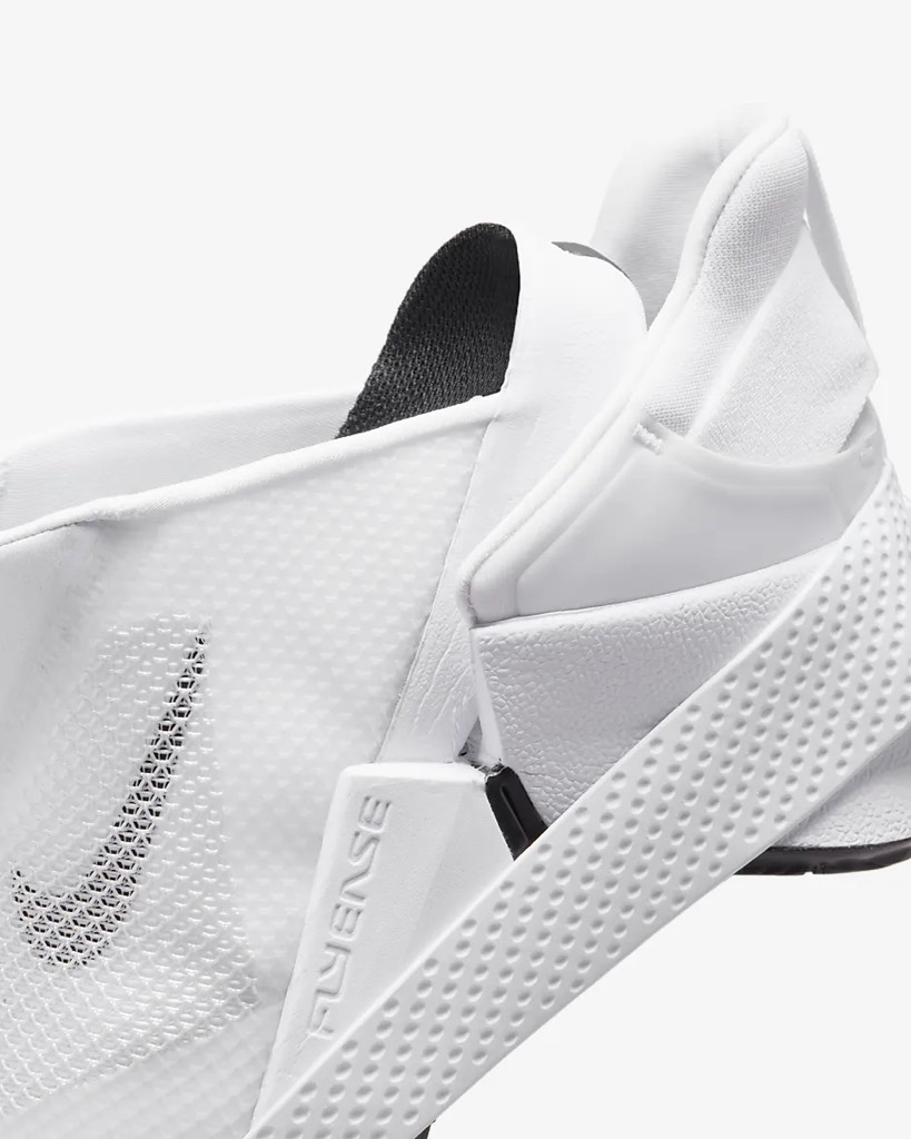 NIKE Go FlyEase White DR5540 102
