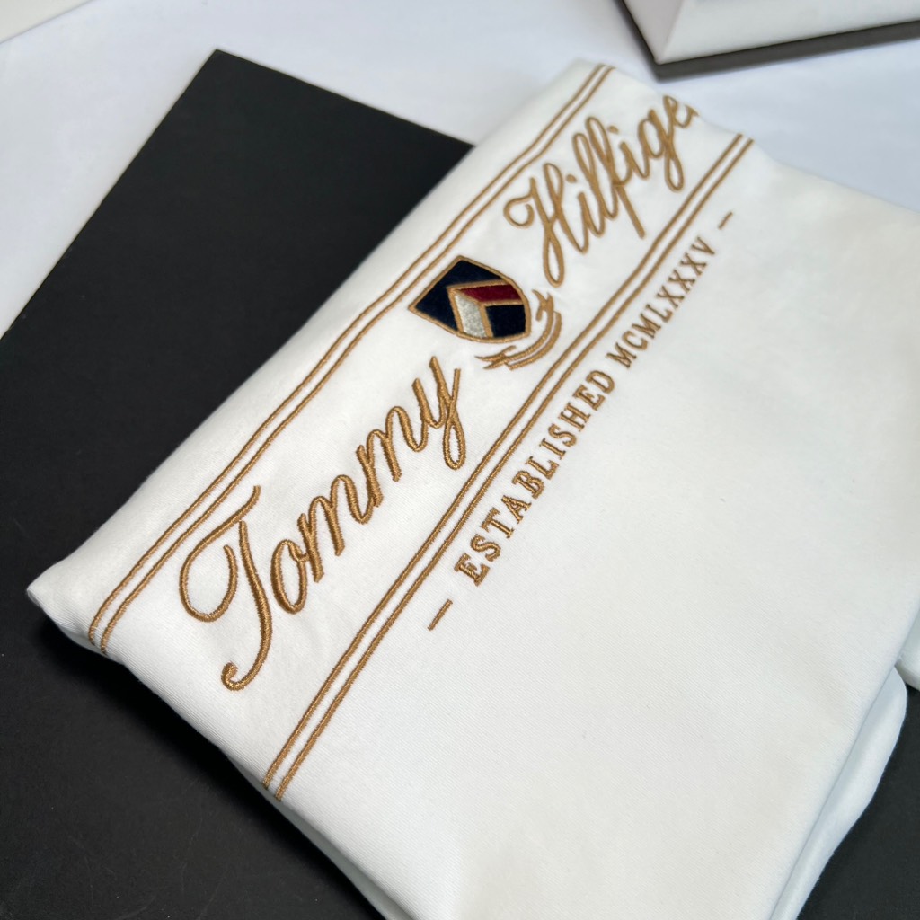 Áo Tommy Hilfiger Embroidered TH Script Logo White 78JA906 100