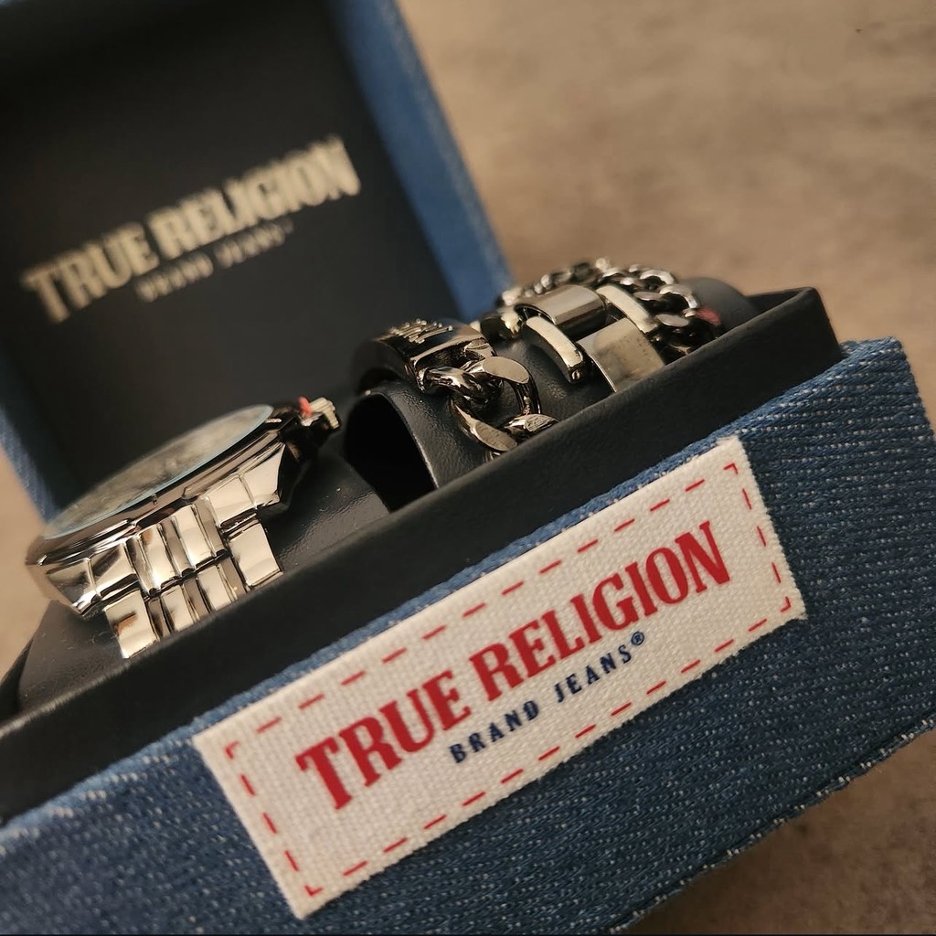 Đồng Hồ True Religion 44.5mm Two Tone Buddha Bracelet TRM116