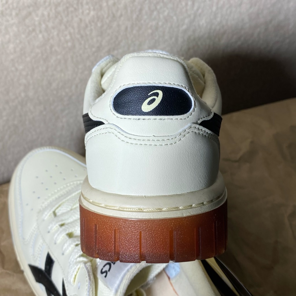ASICS Court MZ Cream Black Gum 1203A127 750