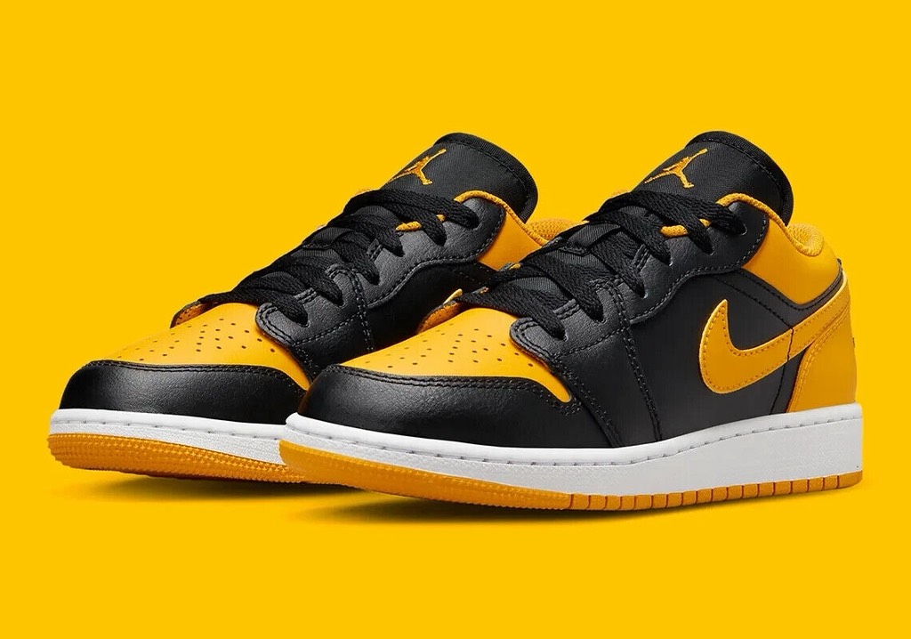 Jordan 1 Low Black Yellow 553560 072
