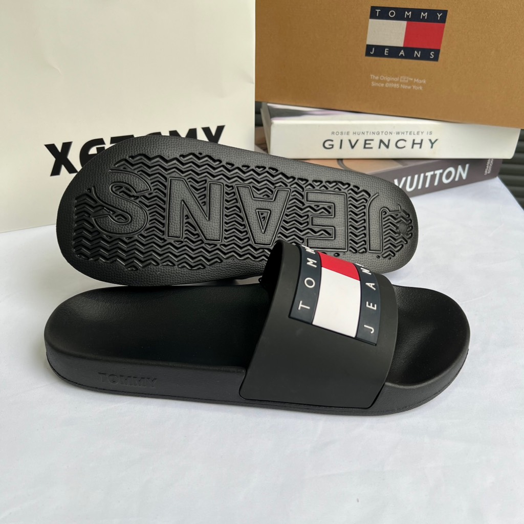 Dép Tommy Hilfiger Tommy Jeans Pool Black EM01191 001