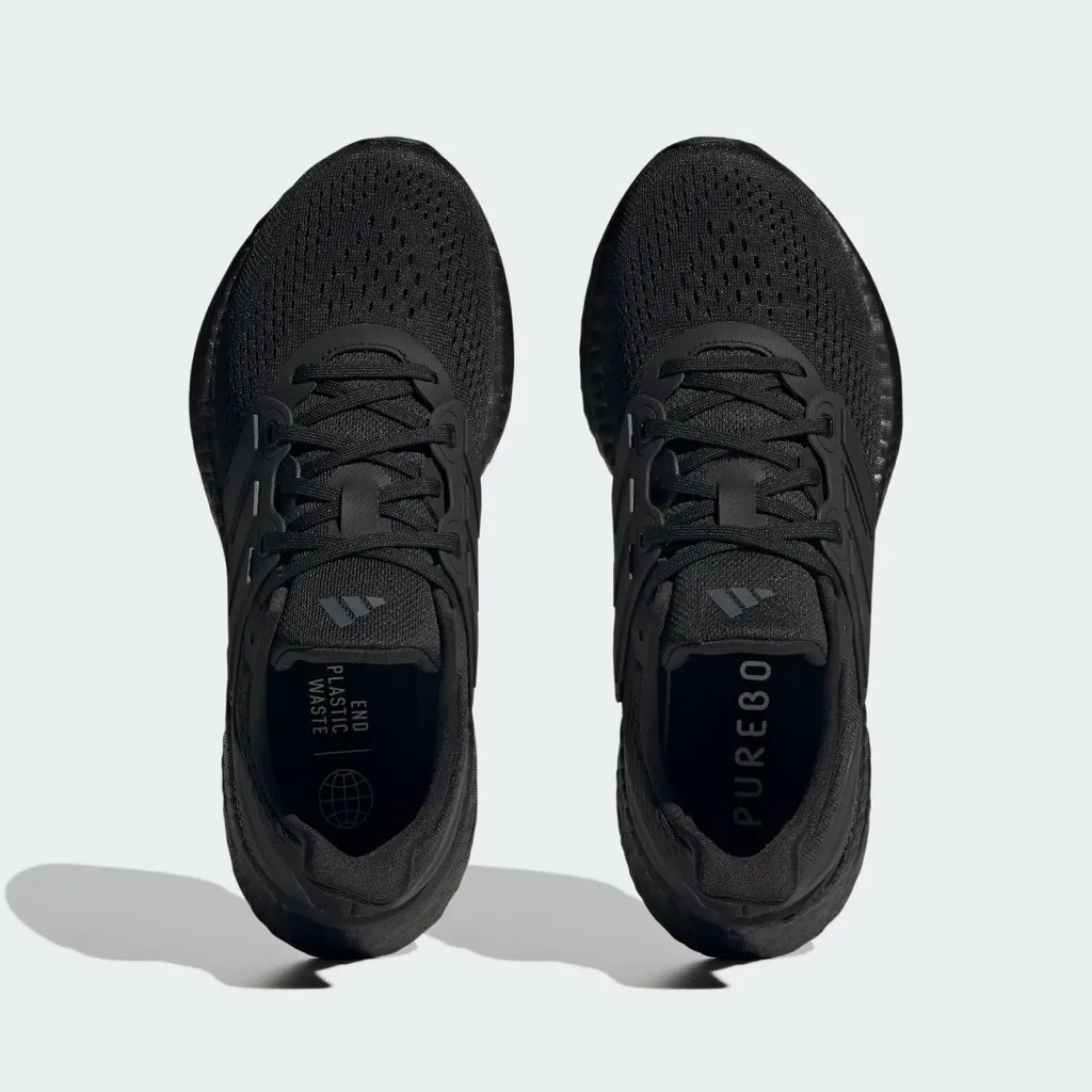 Pureboost 23 All Black IF2394
