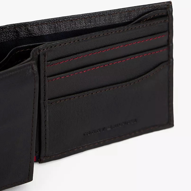 Ví Tommy Hilfiger Men's Pebbled Leather Bifold Wallet Brown 31TL220094