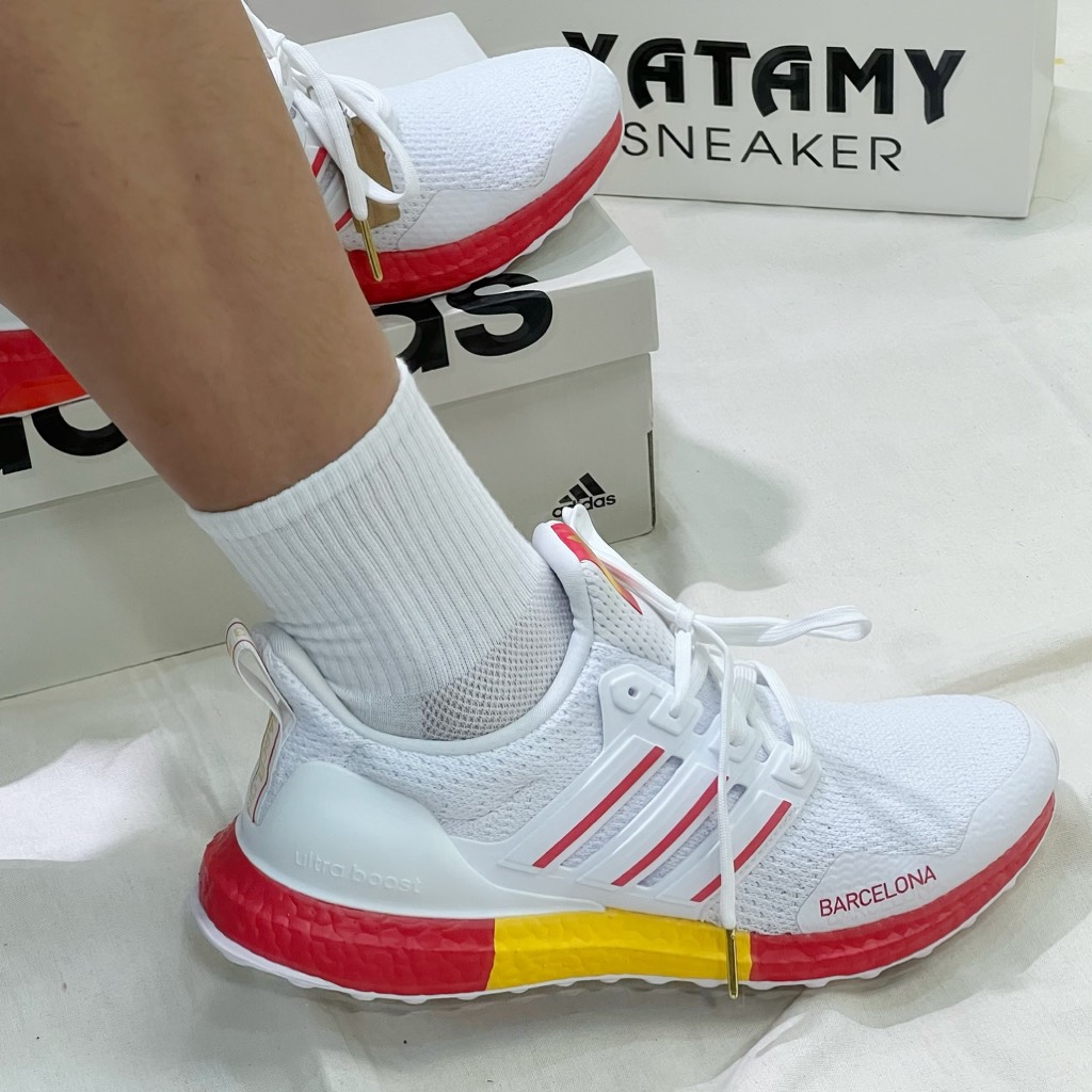 Ultraboost DNA Barcelona FY2896