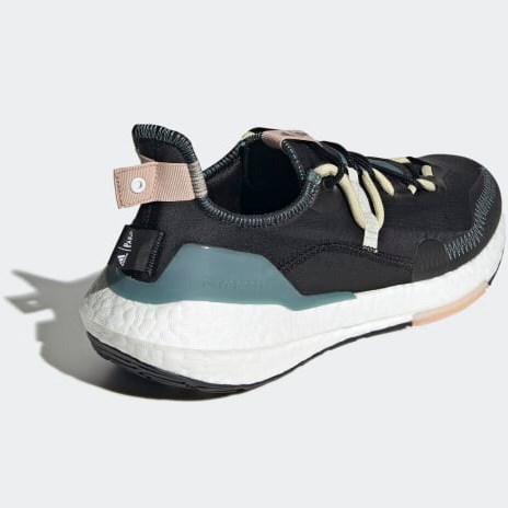 Ultraboost 21 x Parley Carbon GX1244