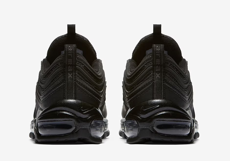 Air Max 97 “Triple Black” 921733 001