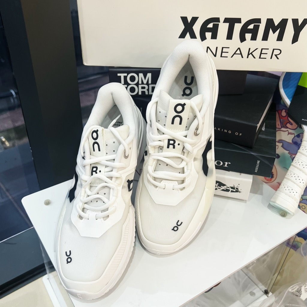 On The Roger Pro 2 All White 3ME10300108