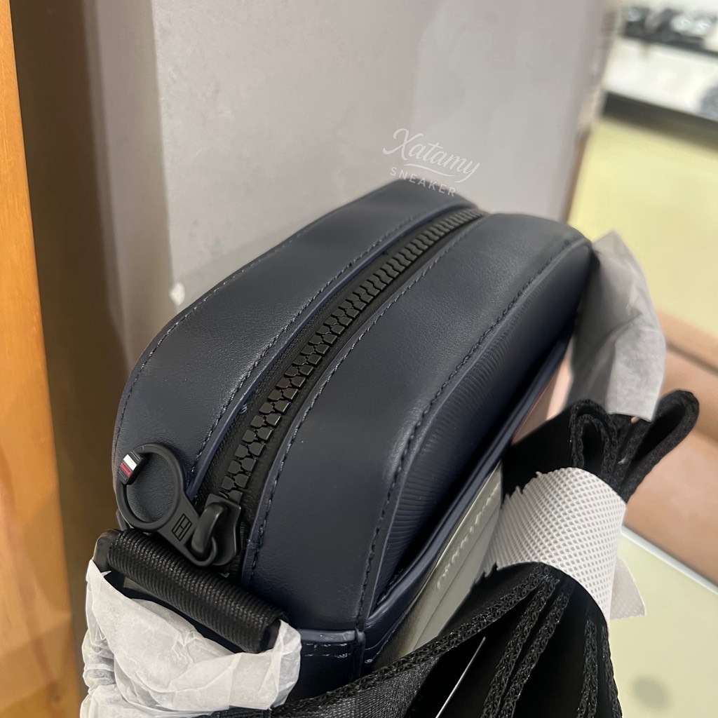 Túi Tommy Hilfiger Signature Stripe Mini Reported Bag Space Blue XM07439 400