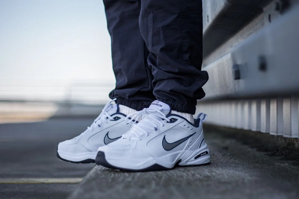 Nike Air Monarch IV White Metallic Silver 415445 102