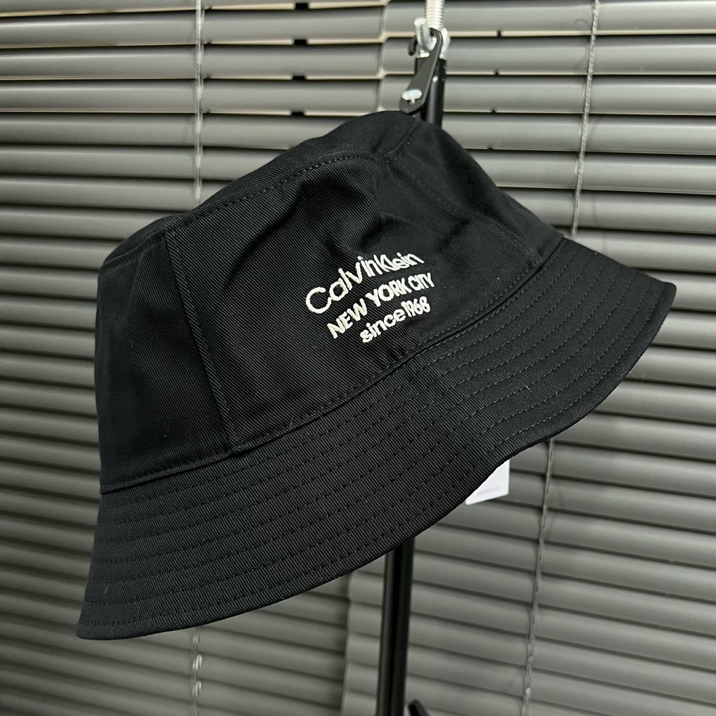 Nón Bucket Hat Calvin Klein Logo New York City Black 0957 010