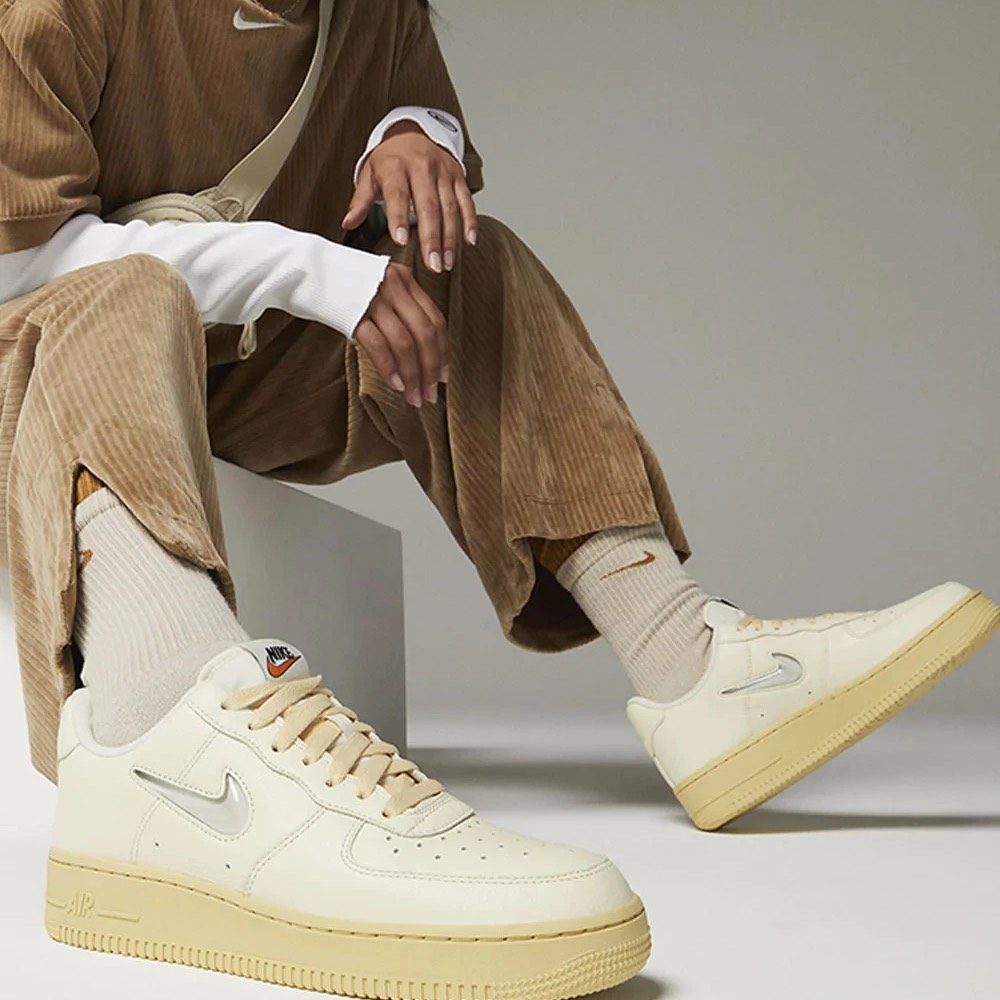 Air Force 1 Coconut Milk DO9456 100