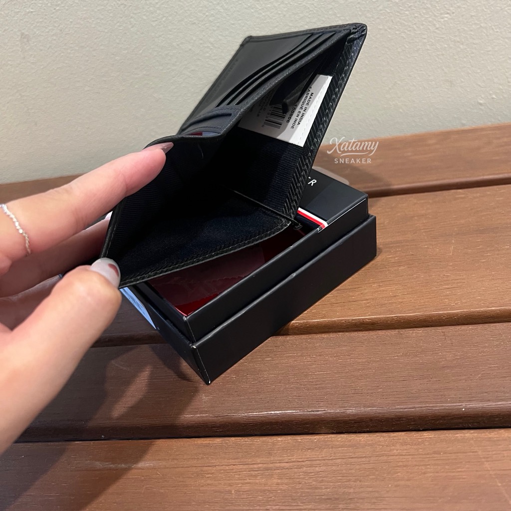 Ví Tommy Hilfiger Men's Doufold Black 31TL150006