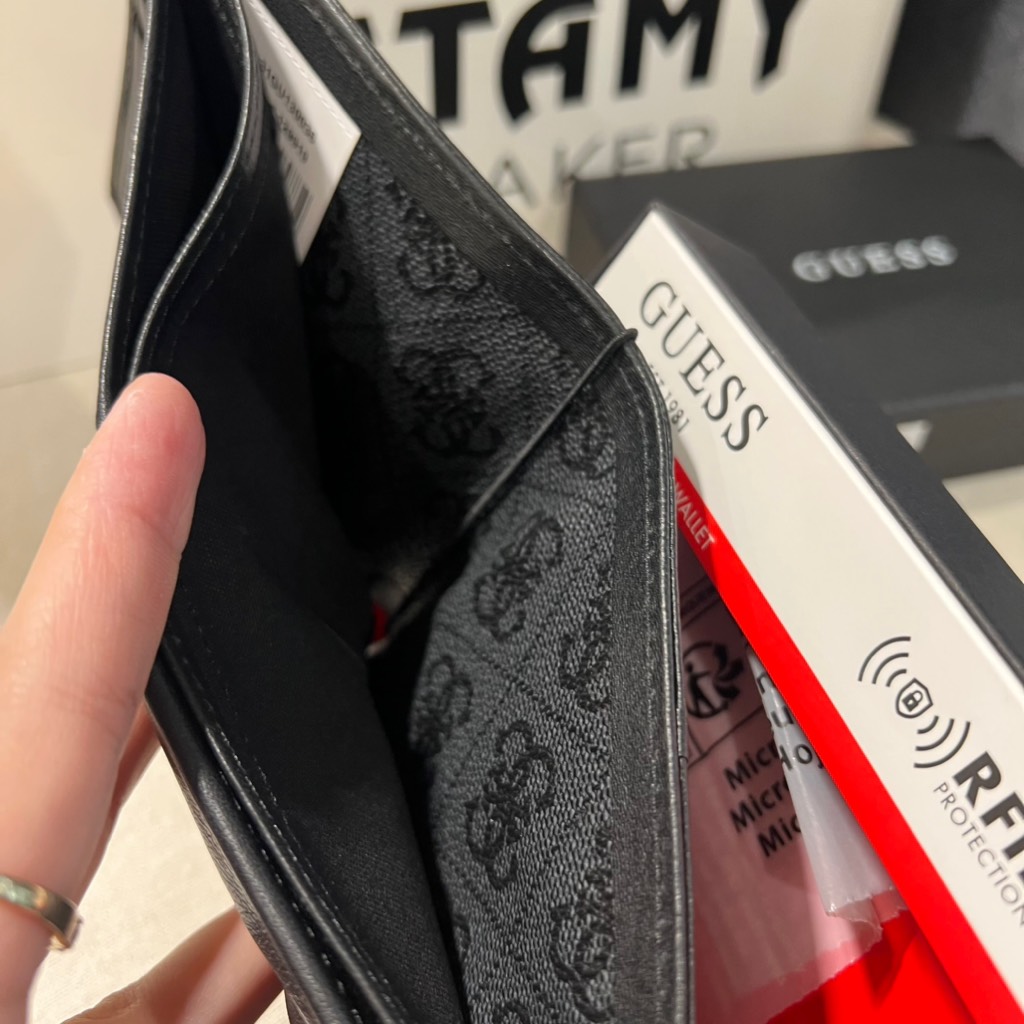 Ví Guess Men’s Trend Fashion Patterned Slim fold Wallet Black 31GU130036 001