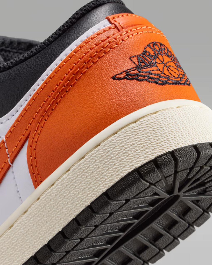 Jordan 1 Low GS 'Shattered Backboard' 553560 081
