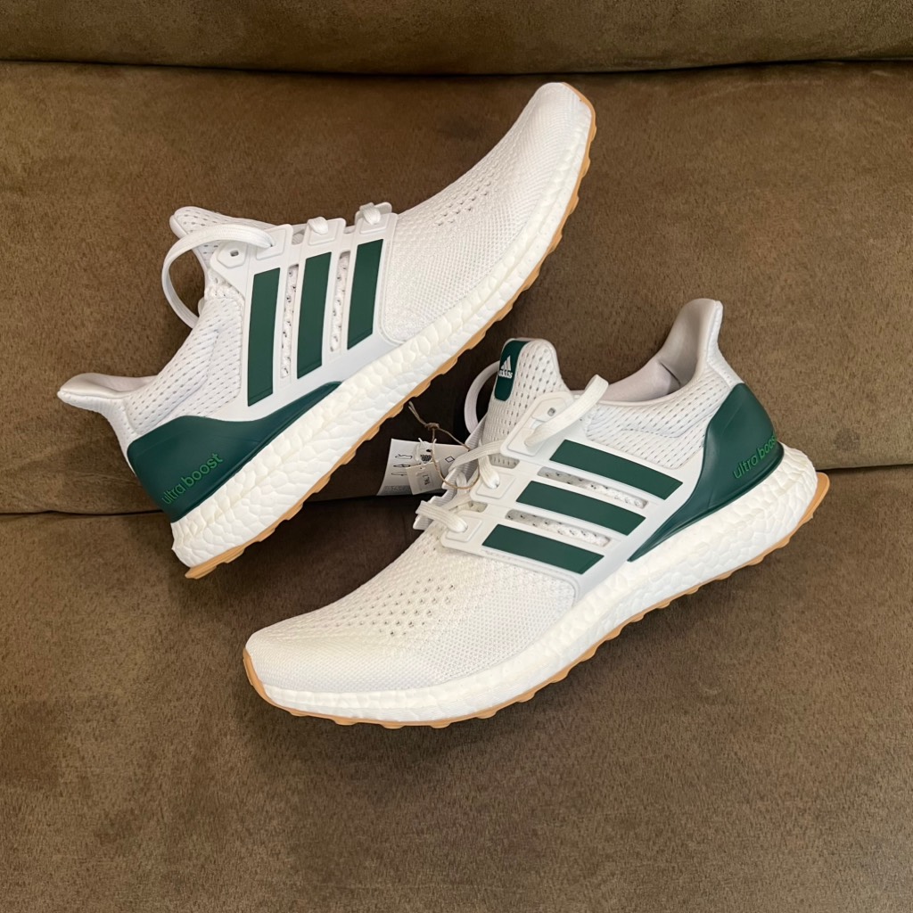 UltraBoost 1.0 Cloud White Collegiate Green Gum JH6600