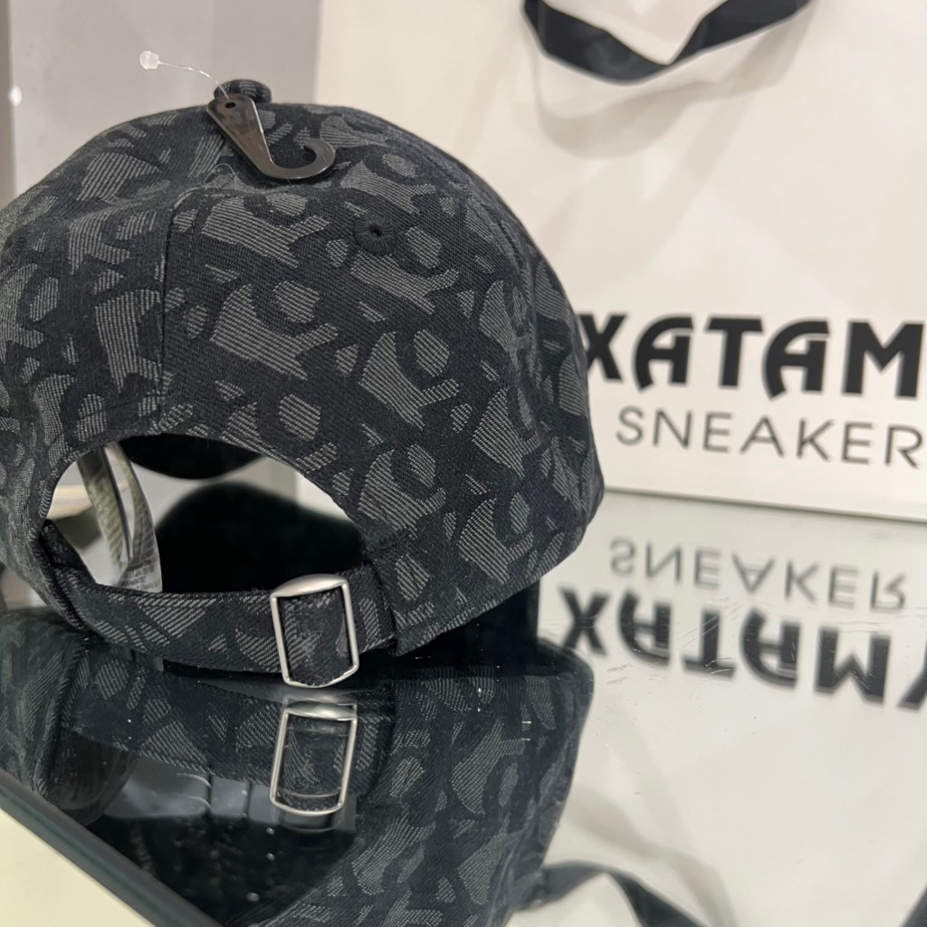 Nón Calvin Klein Logo Jacquard Baseball Cap Black 4G5066G 001