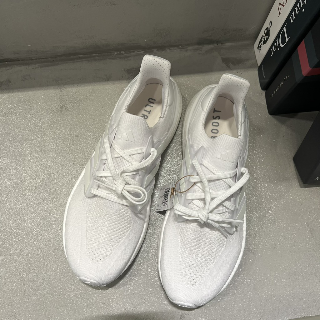 Ultraboost 5 Cloud White ID8848