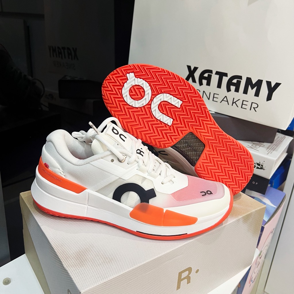 On The Roger Pro 2 White Flame 3WE10330256