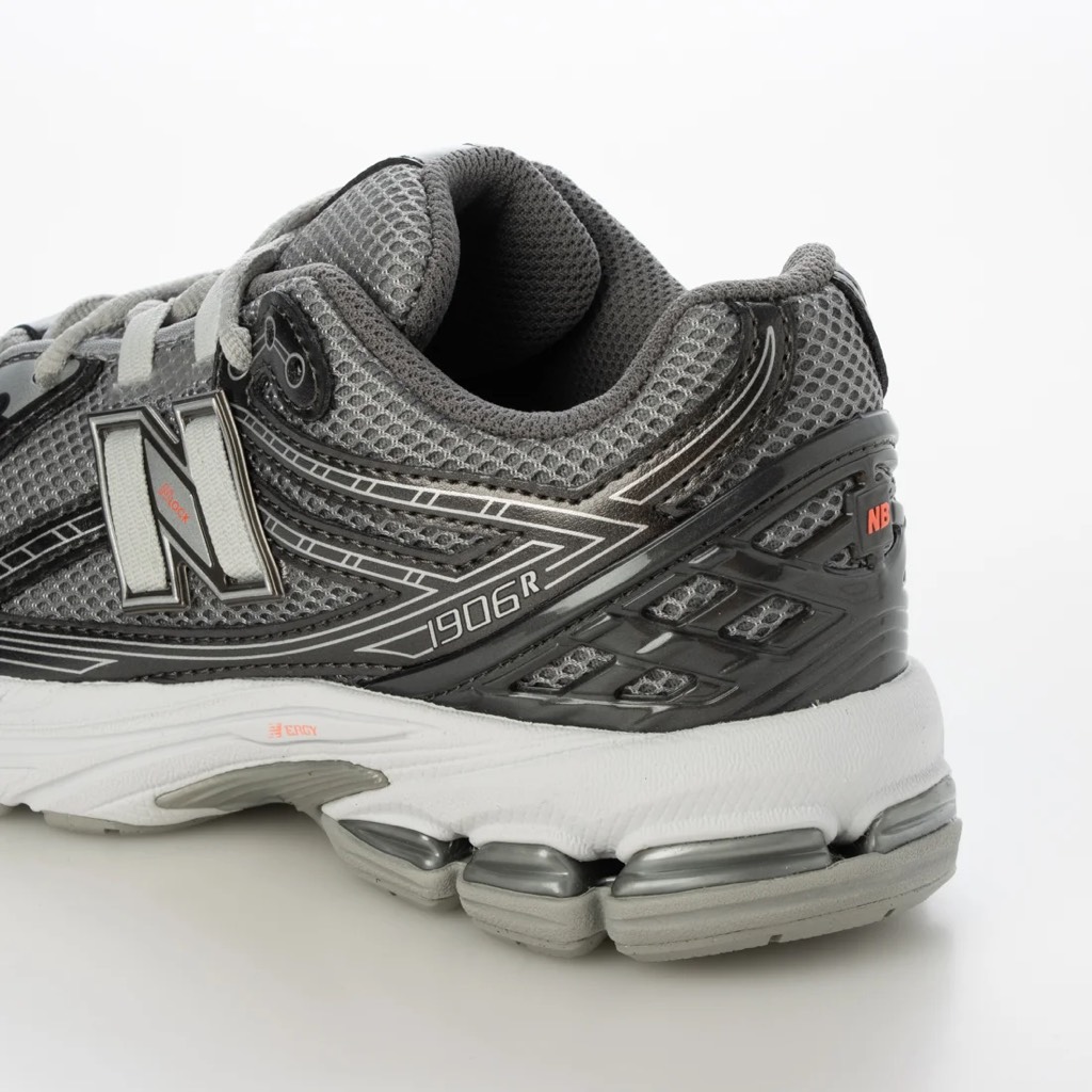 New Balance 1906 Grey GC1906CO