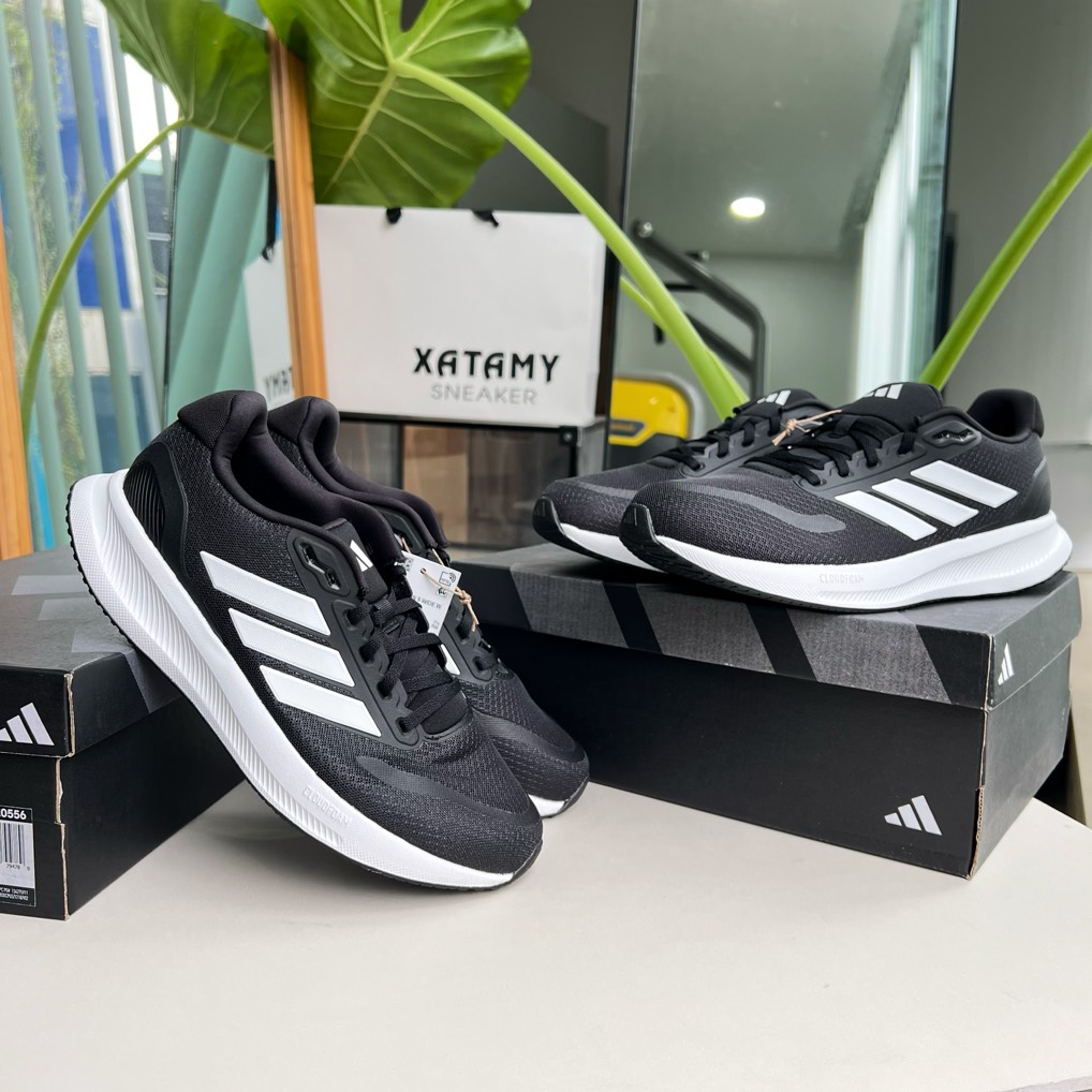 Runfalcon 5 Wide Black White IE0556