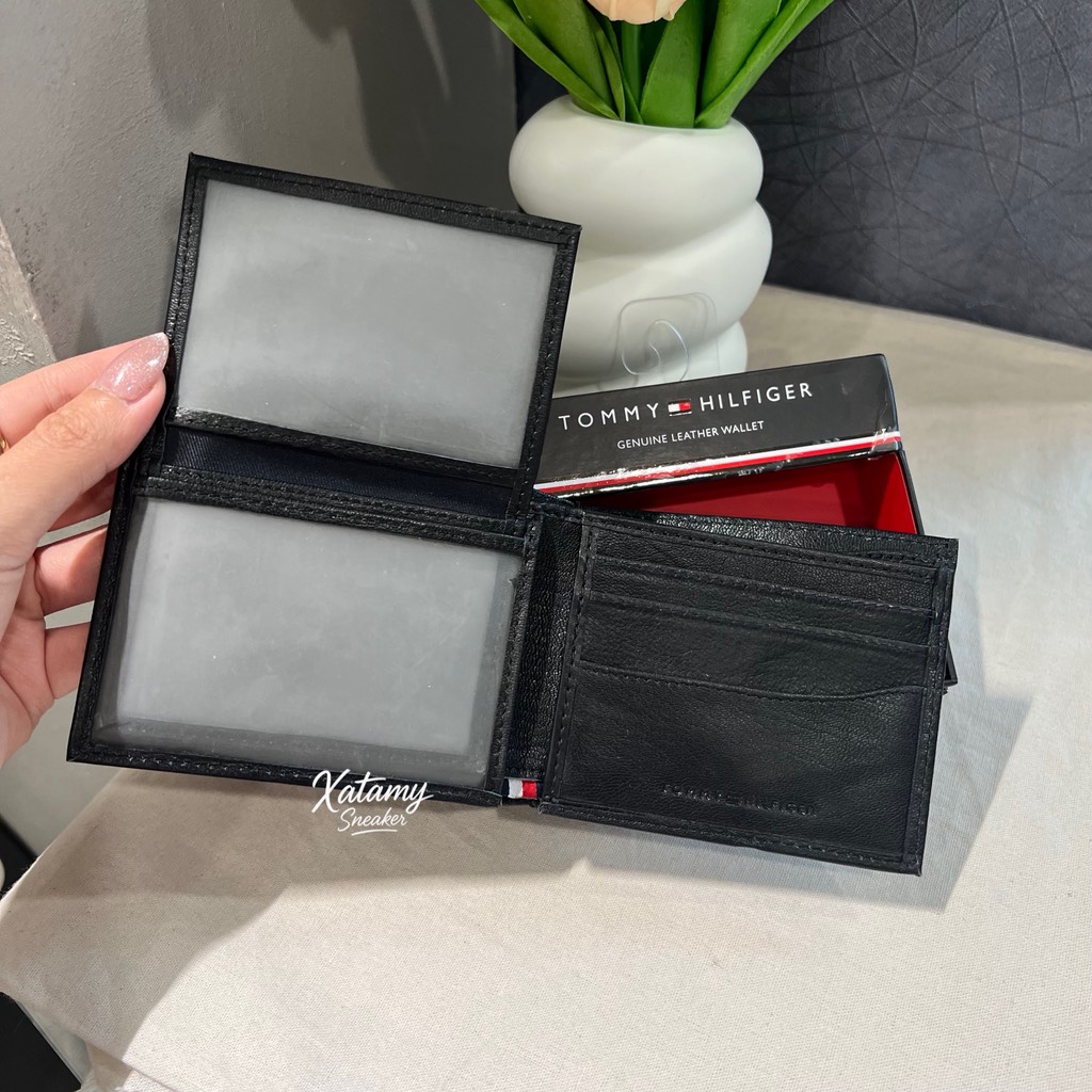 Ví Tommy Hilfiger Men's Pebbled Leather Bifold Wallet Black 31TL220094