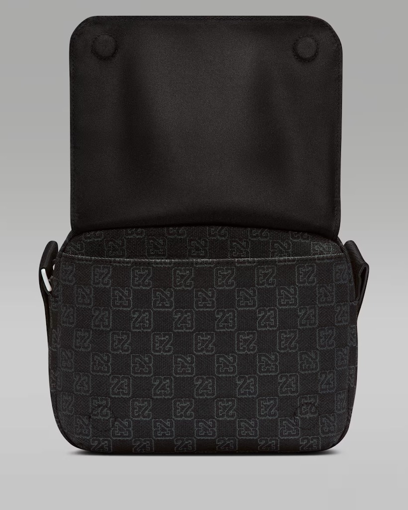 Túi Nike Jordan Monogram Messenger Bag Black MA9156 023
