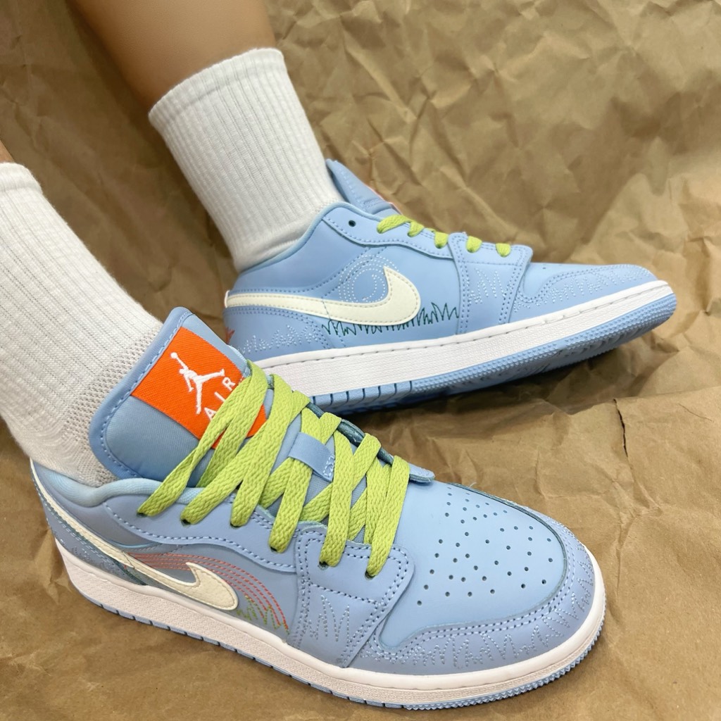 Jordan 1 Low Pyschic Blue DO8227 400