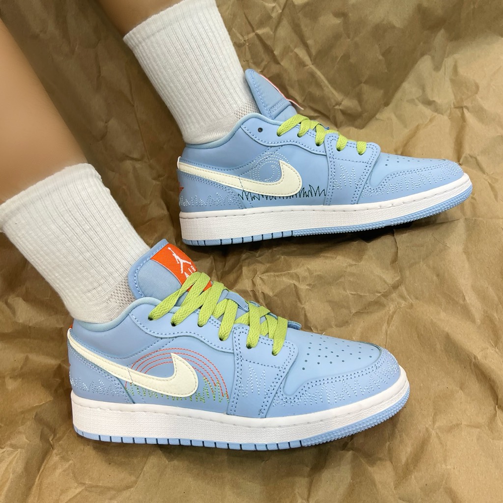 Jordan 1 Low Pyschic Blue DO8227 400