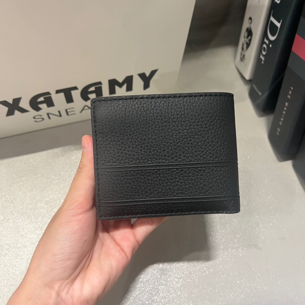 Ví Michael Kors Mens Hudson Pebbled Leather Billfold Wallet With Coin Pouch Black 39T4LHDF3L