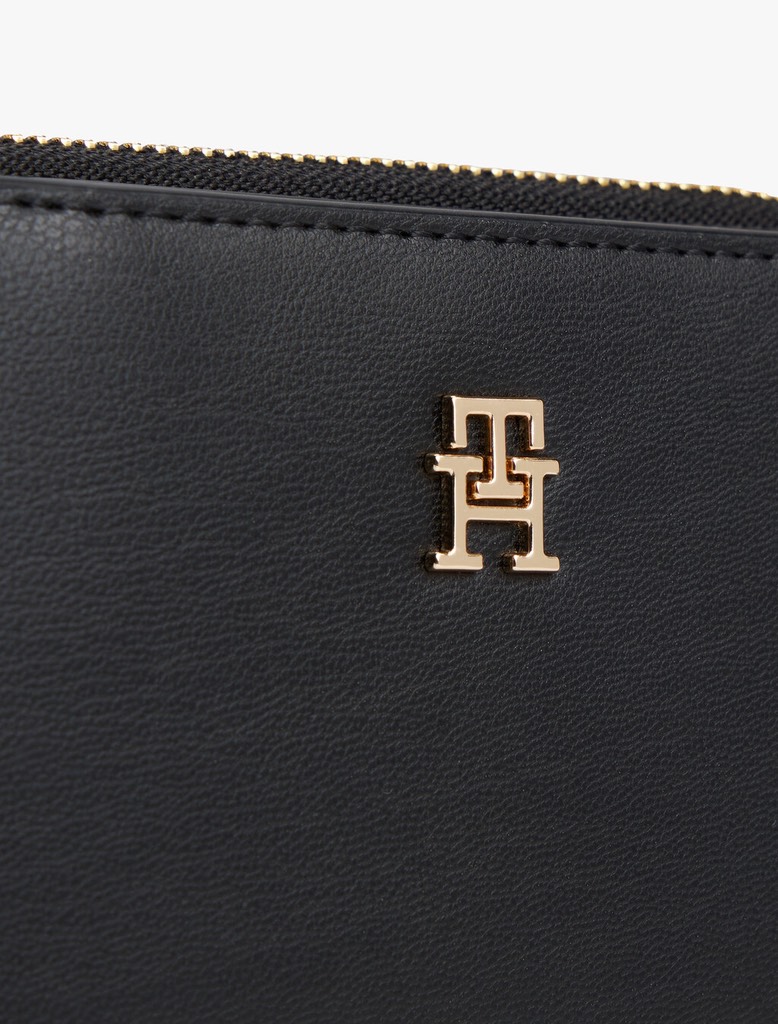 Ví Tommy Hilfiger Women's TH Icon Med ZA Flap Black AW17742 001