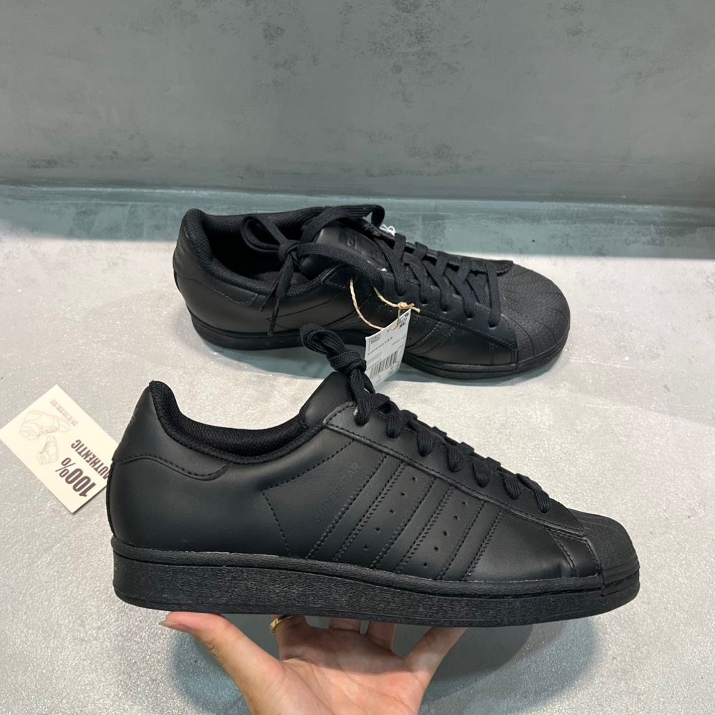 Superstar All Black EG4957