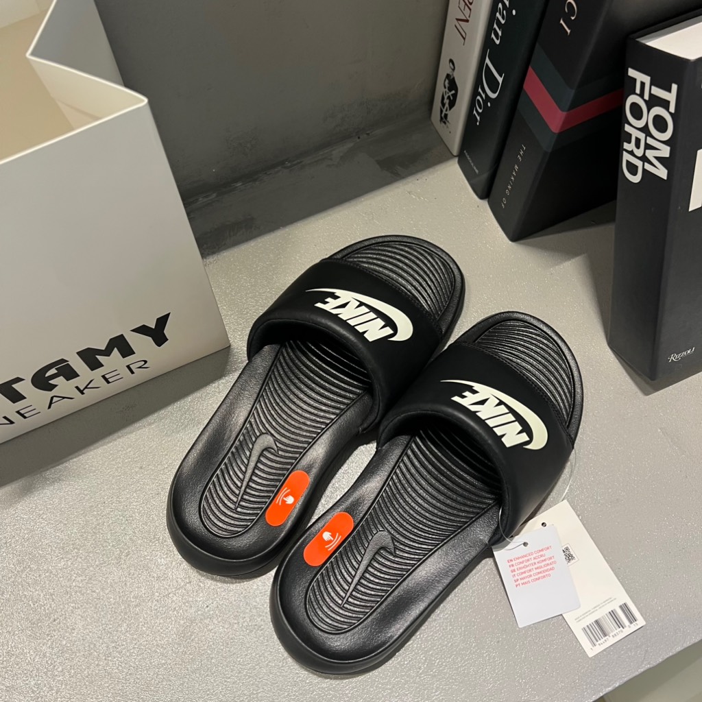 Dép Nike Victori One Black White CN9677 005