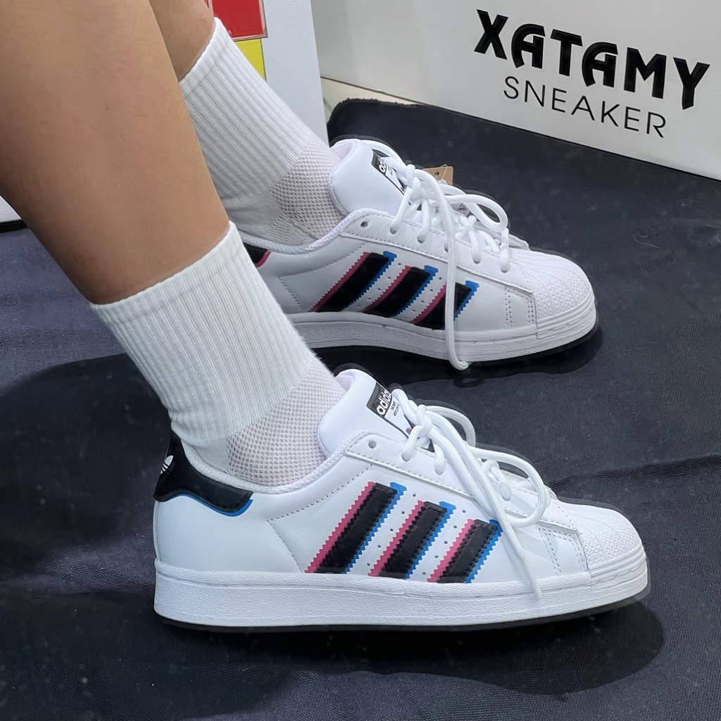 Superstar 3D Color White Black IE7388