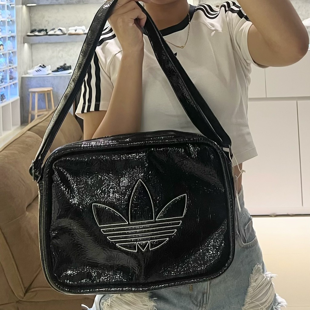 Túi adidas Airliner Premium Adicolor Black JD5558