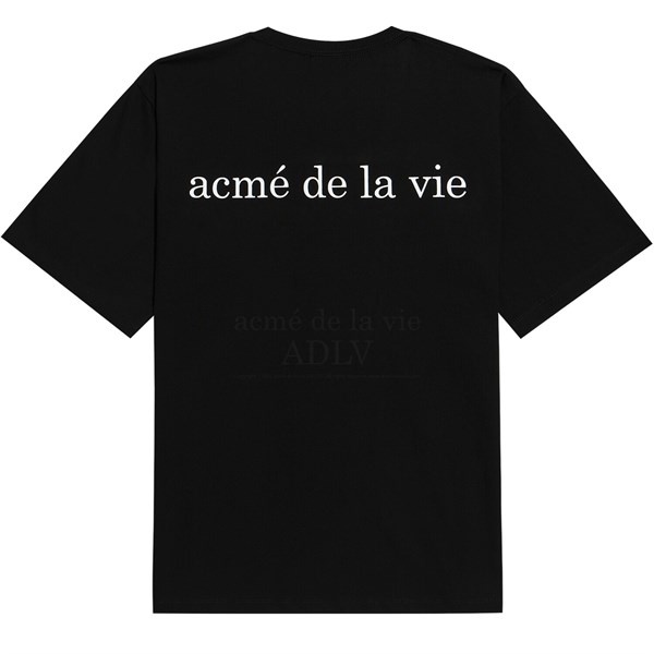 Áo ADLV BLack nhóc cầm bánh áo vàng