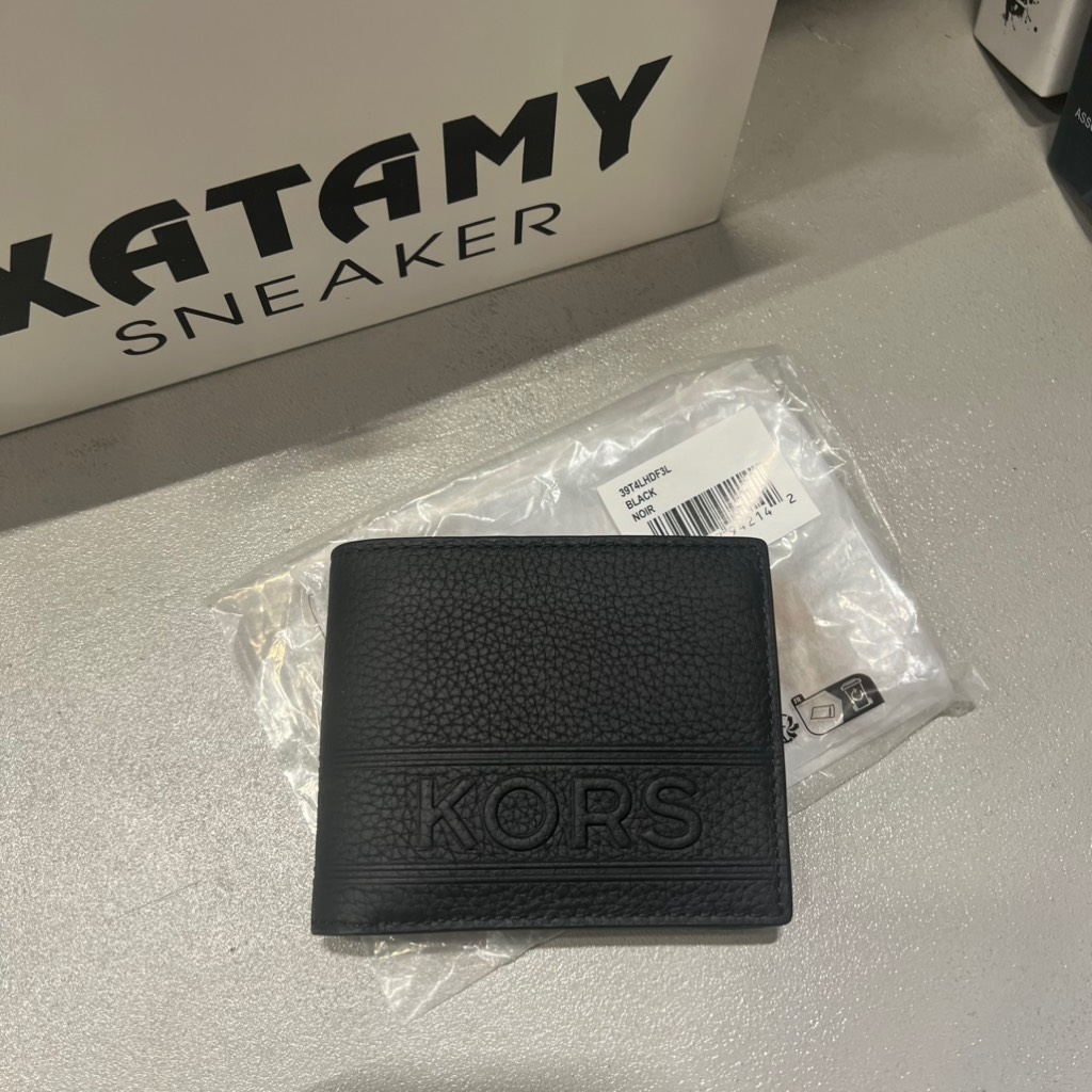 Ví Michael Kors Mens Hudson Pebbled Leather Billfold Wallet With Coin Pouch Black 39T4LHDF3L