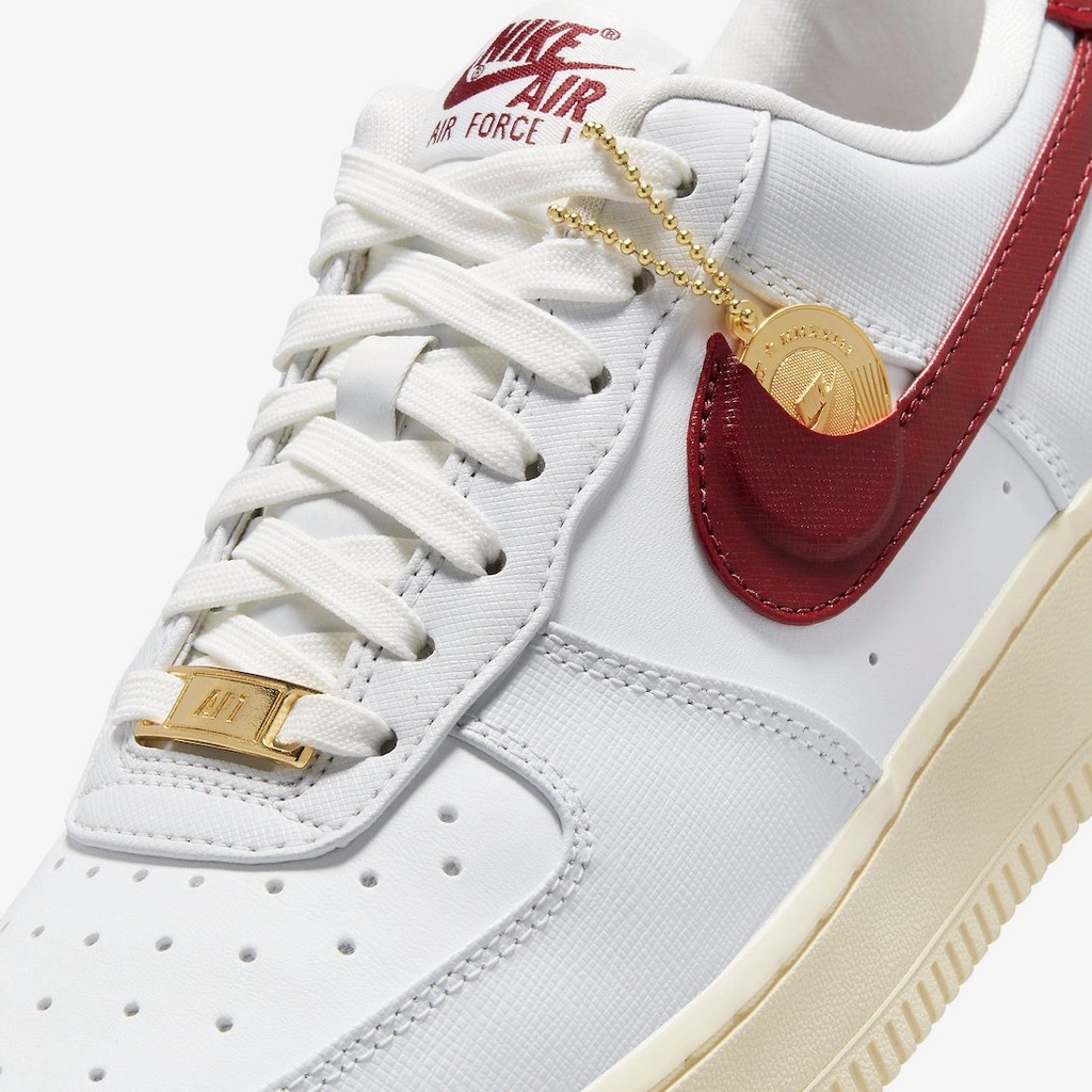 Air Force 1 Phonton Dust Team Red DV7584 001