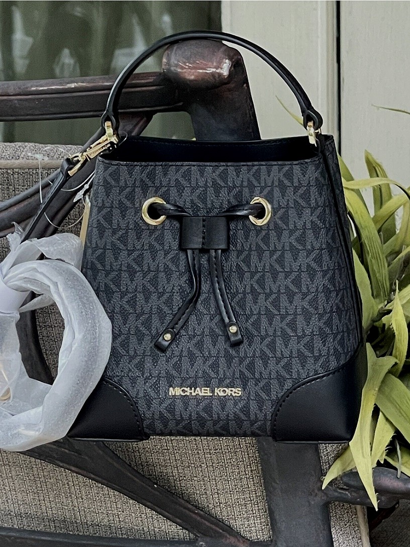 Túi Michael Kors Mercer Small Logo Bucket Bag Black 35F2GM9M1B