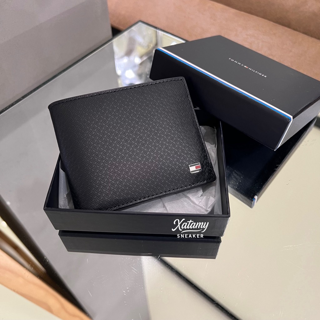 Ví Tommy Hilfiger Men's Allover Flag Logo Leather Bifold Wallet Space Blue AM14241 400