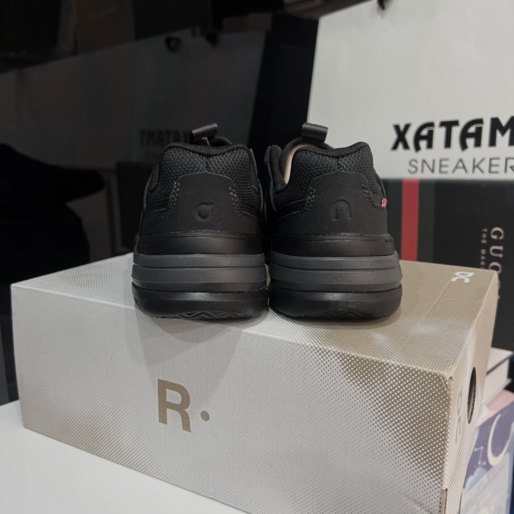THE ROGER Clubhouse Pro Youth Black 3YE10010106